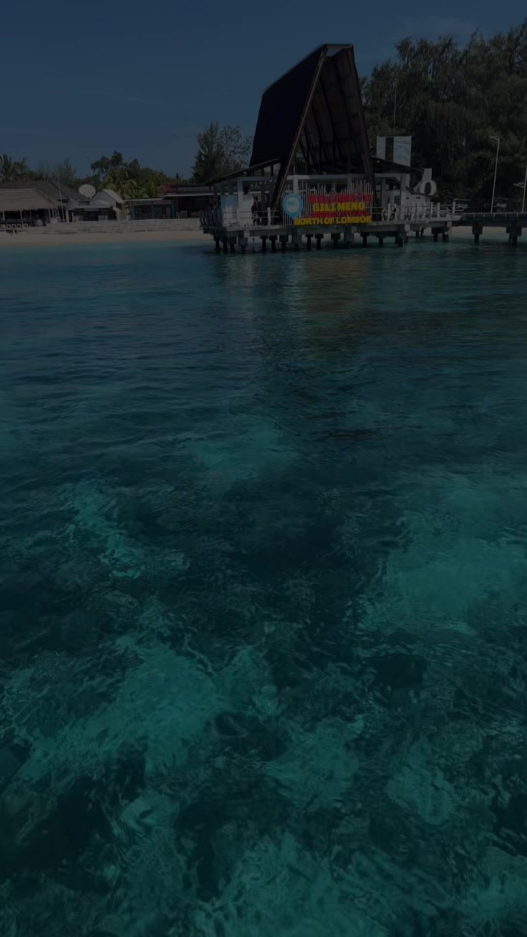 @Faraella.travel
