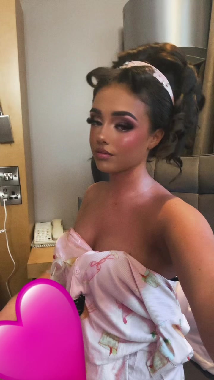 @Laceymaughan