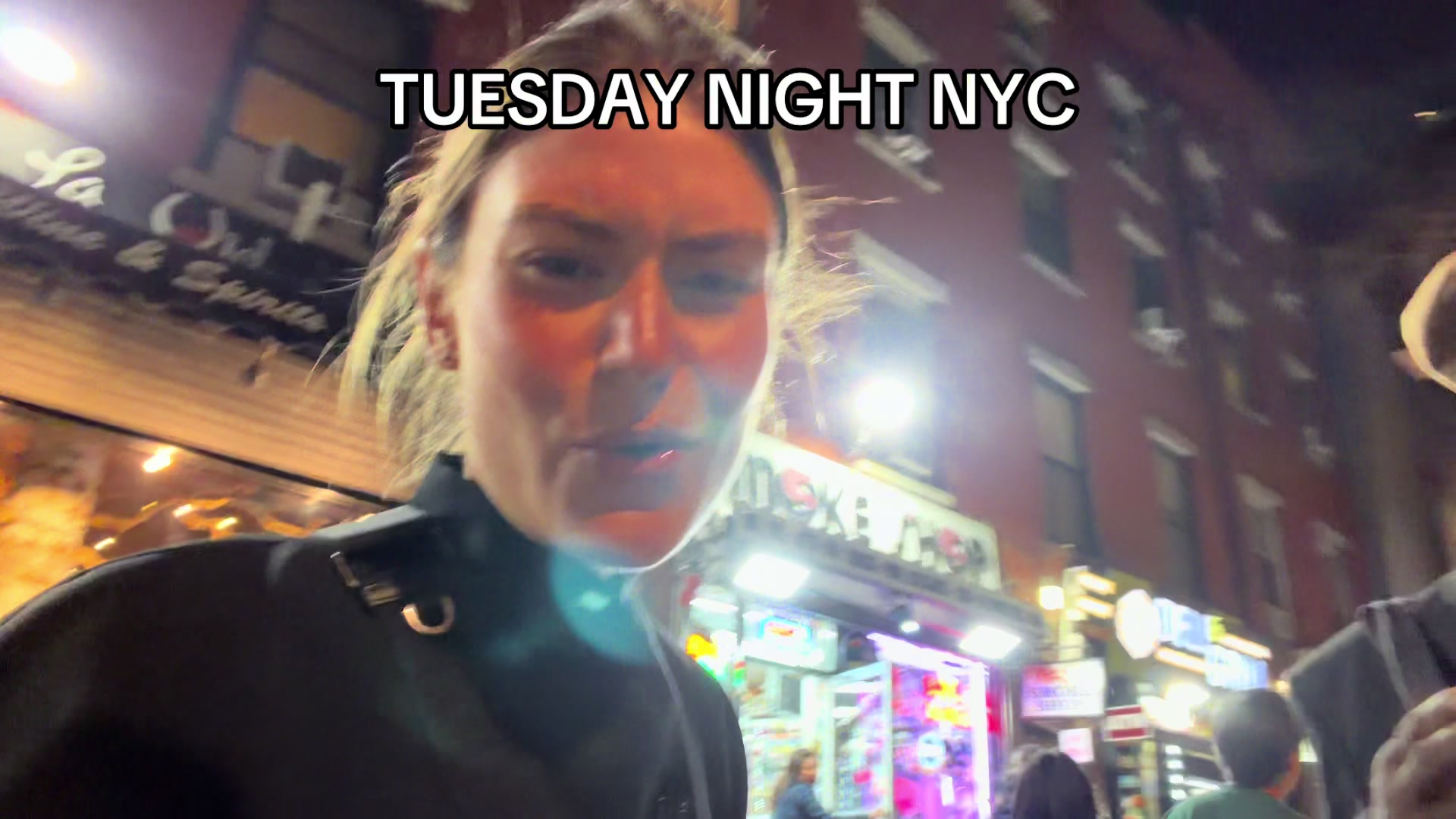 @arinatonight