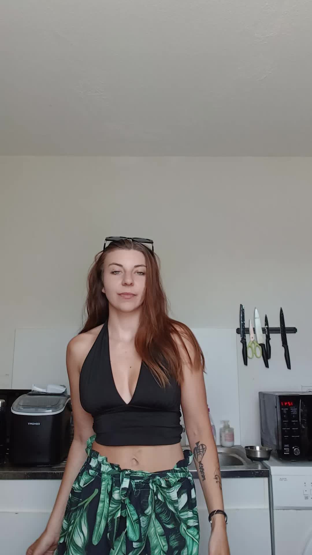 @emybrm