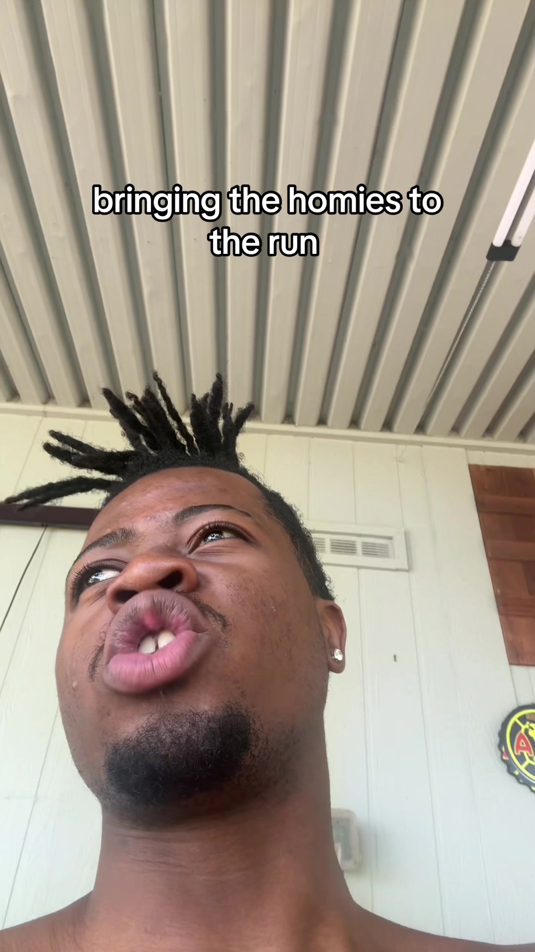 @moyoezzy