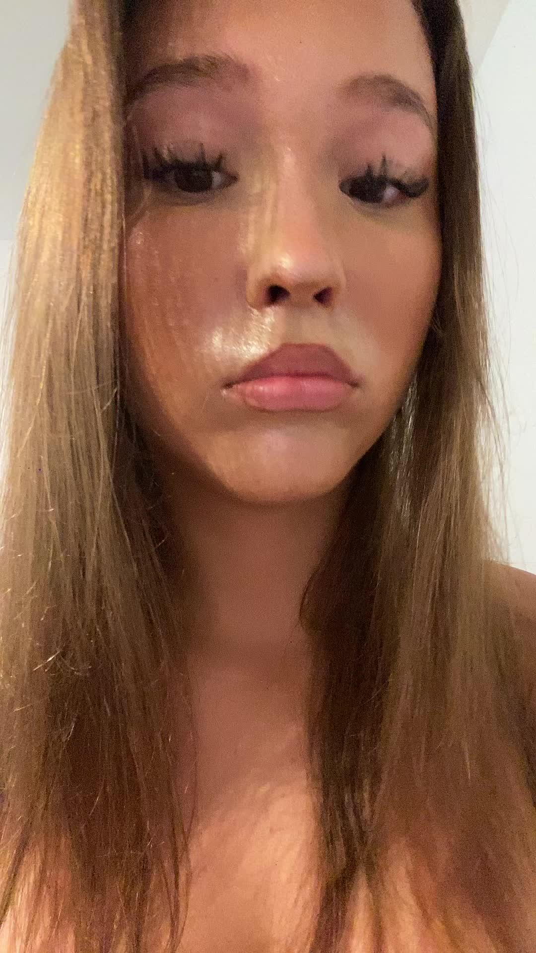 @Emmivkm