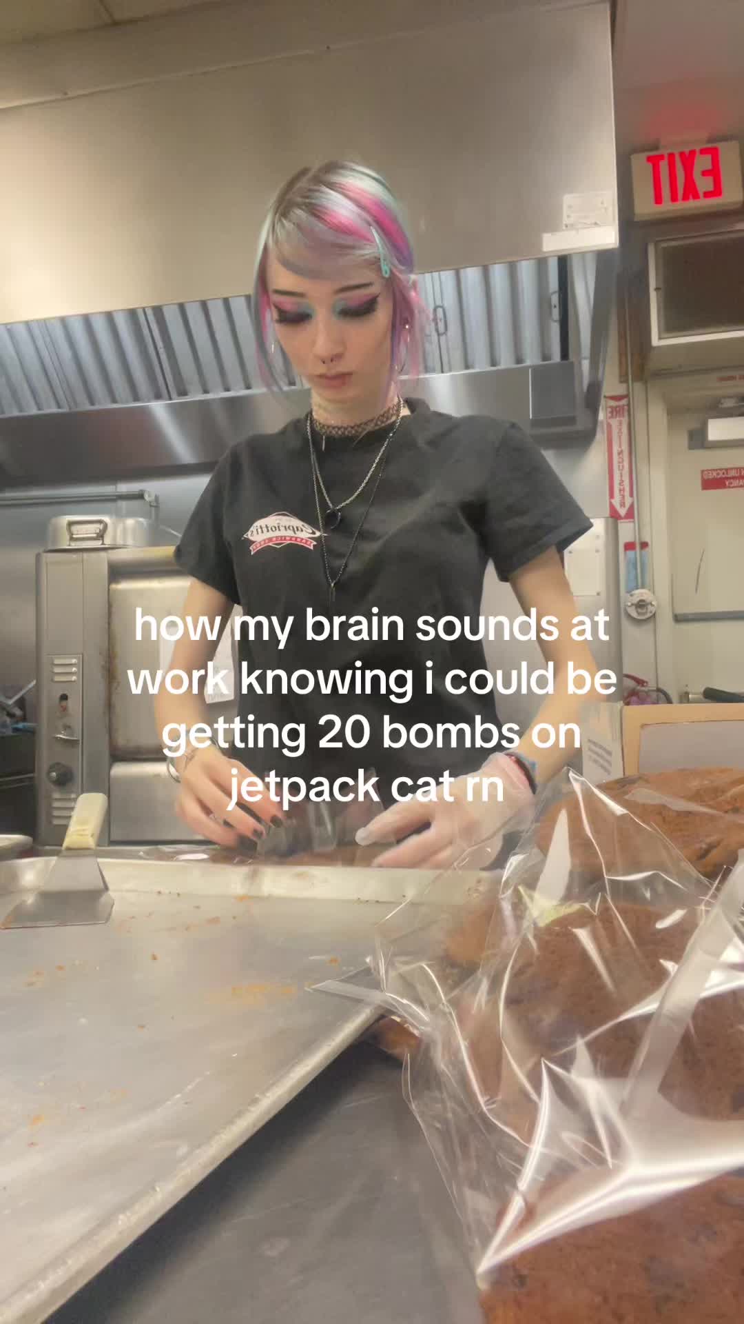 @Weird chick wit pink hair