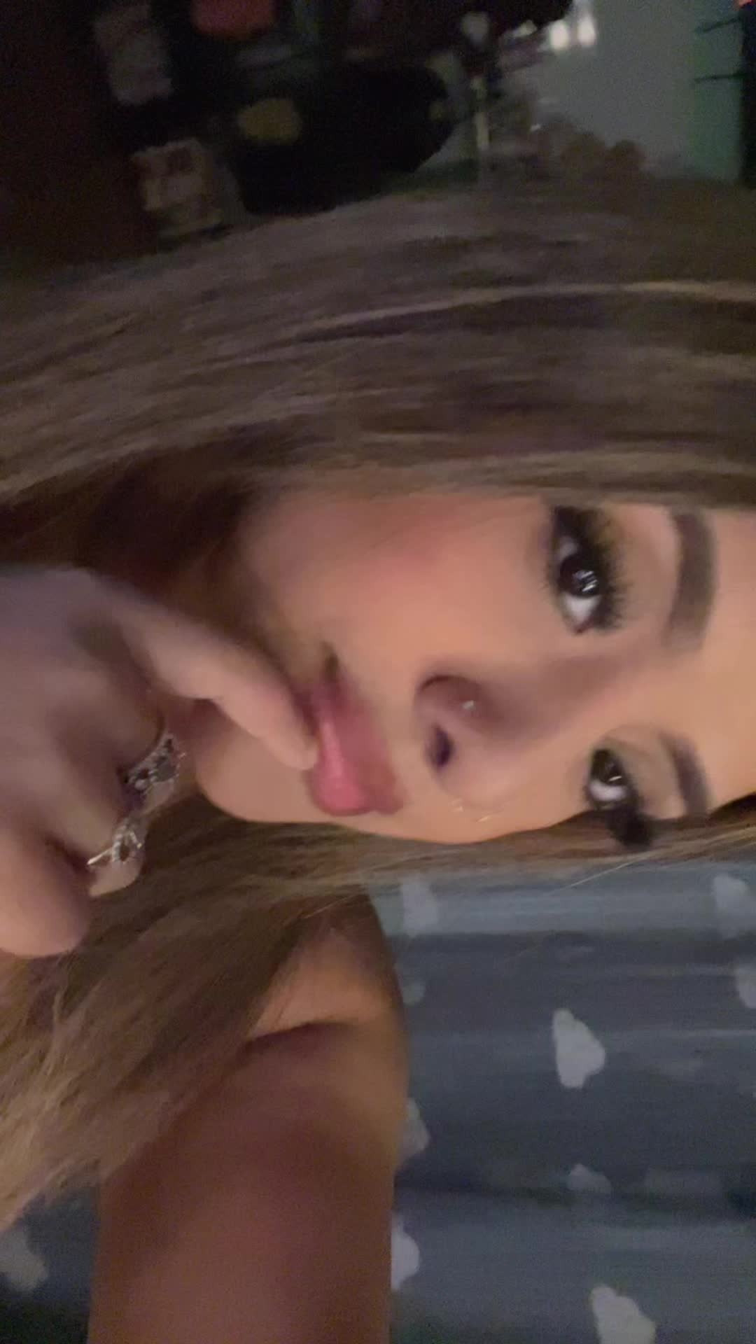@Noemiiii