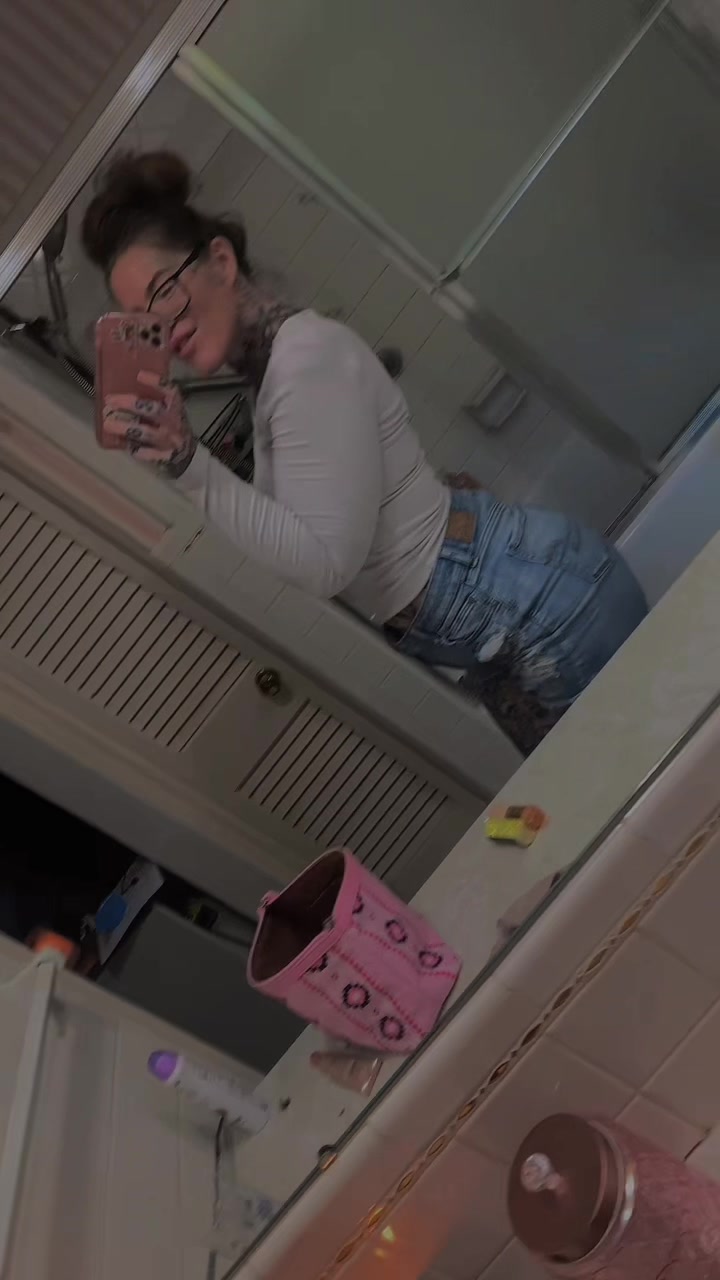 @StefanieT