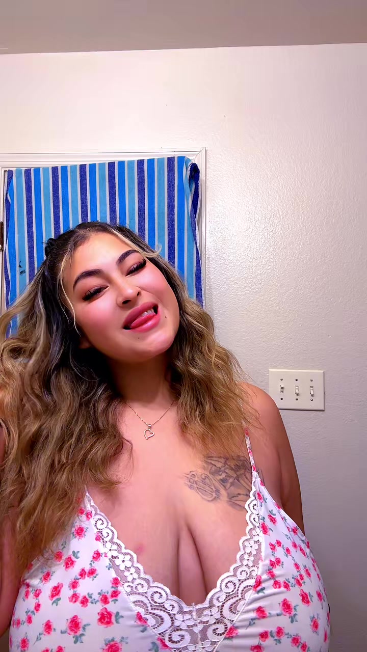 @bella432_20