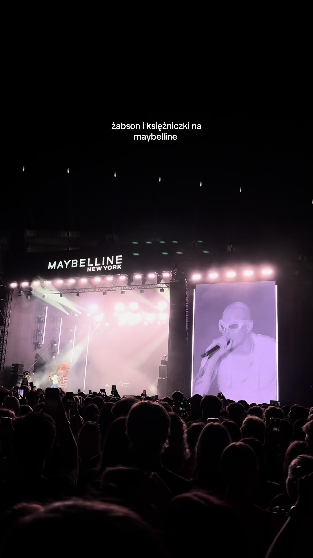 @em⋆˙⟡