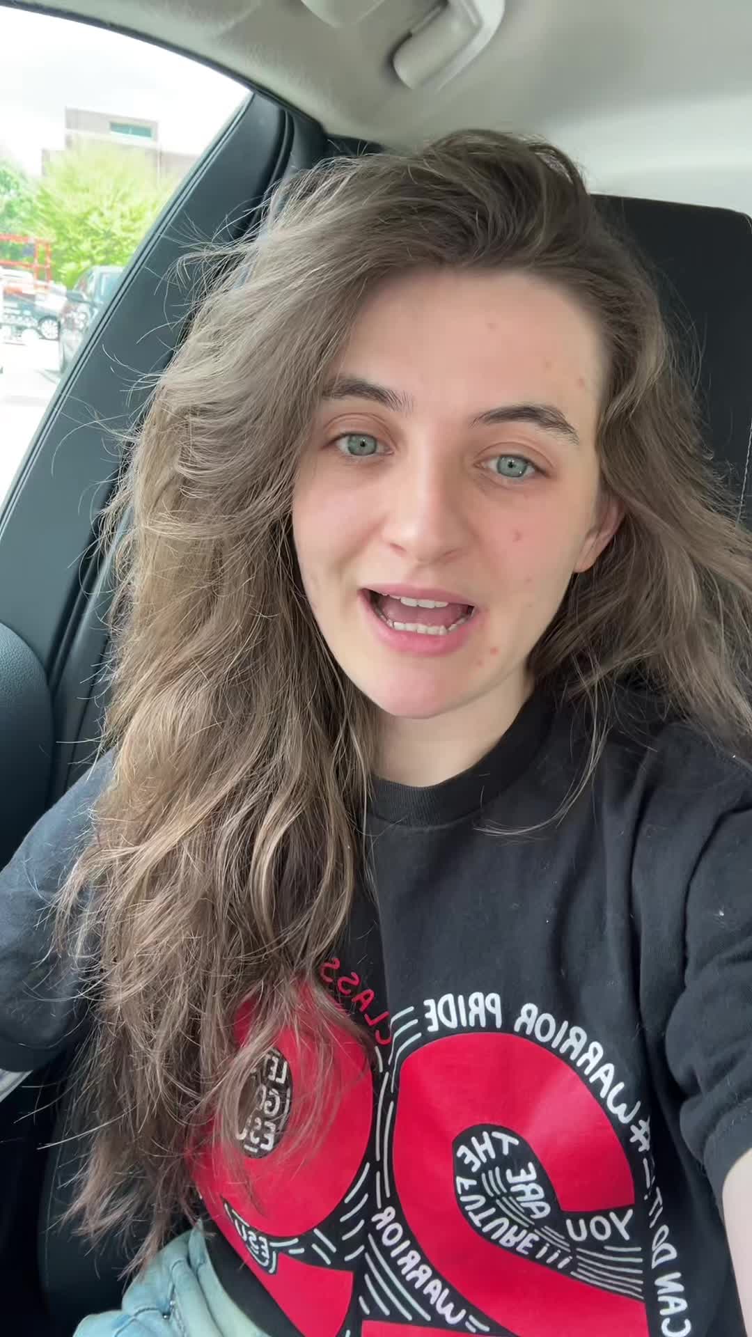 @thecrownjulia
