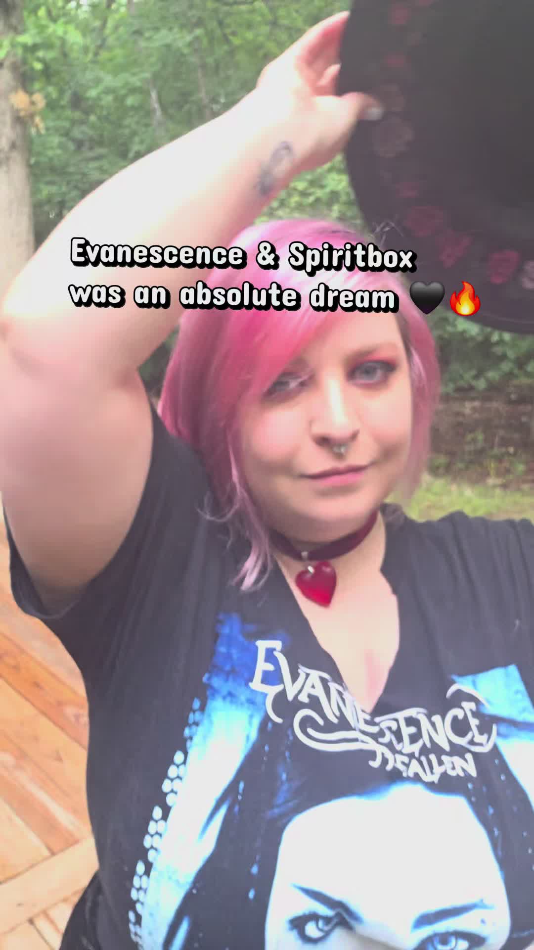 @SirenxStardust