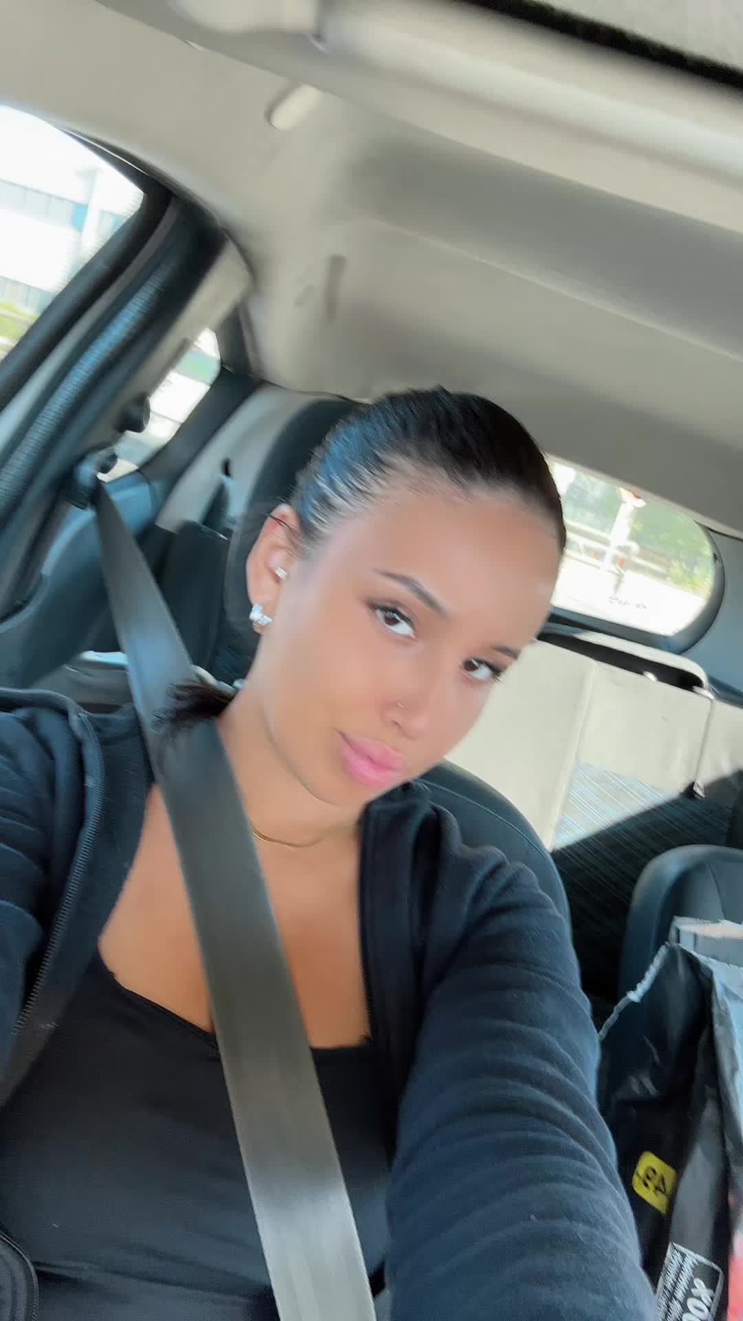 @🤓