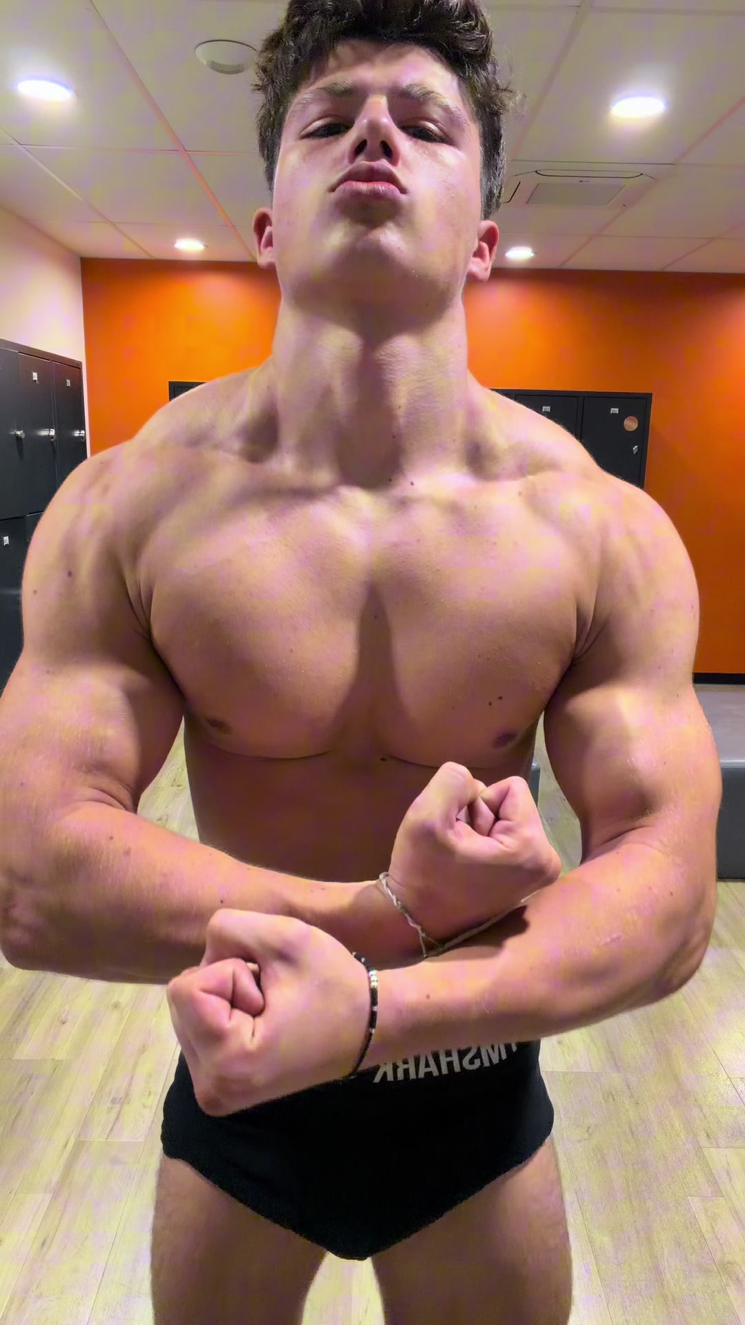 @loric_fit