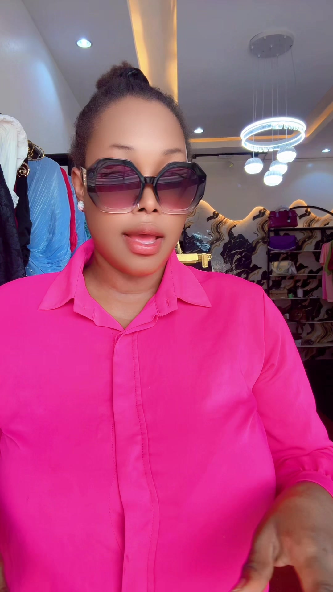 @GouraFashionShop(GouralaBombe)