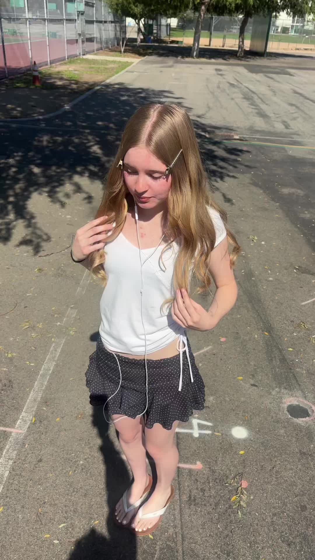 @️