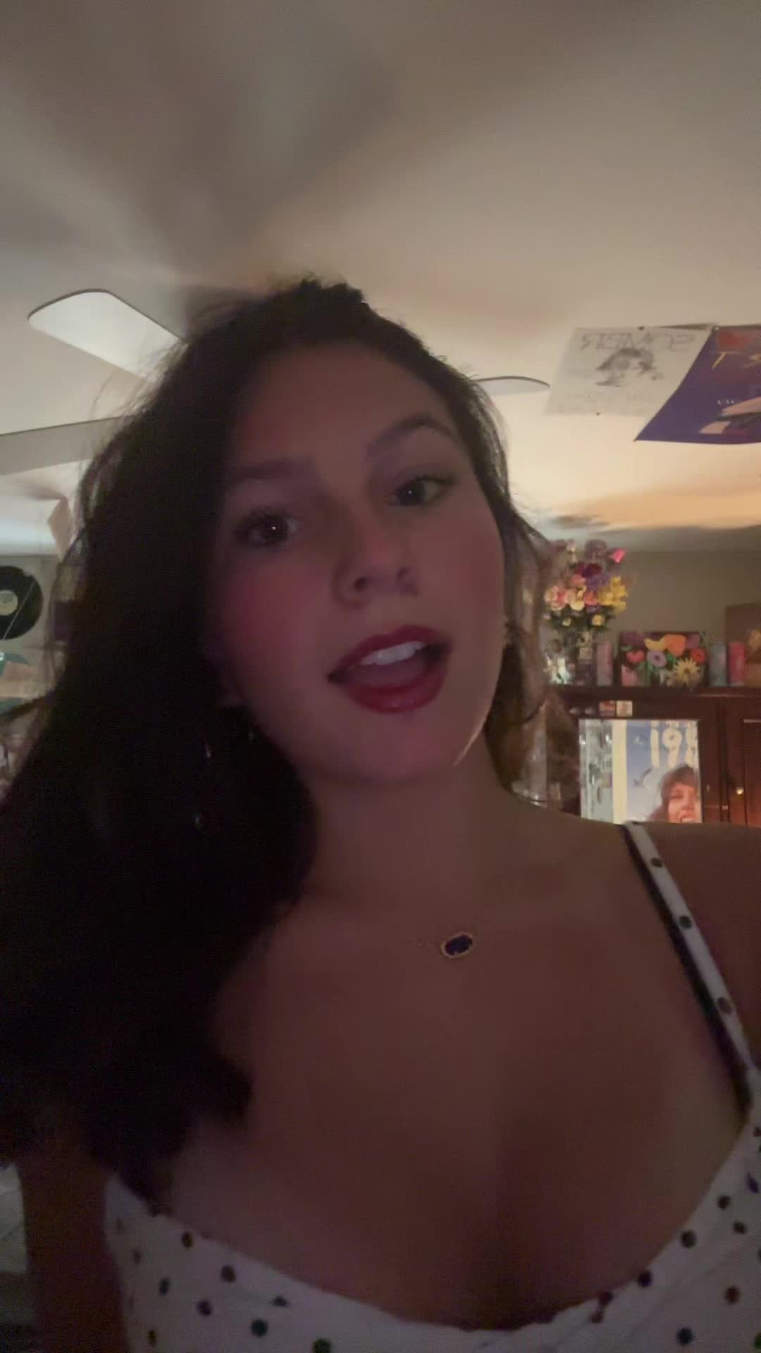 @Sophia