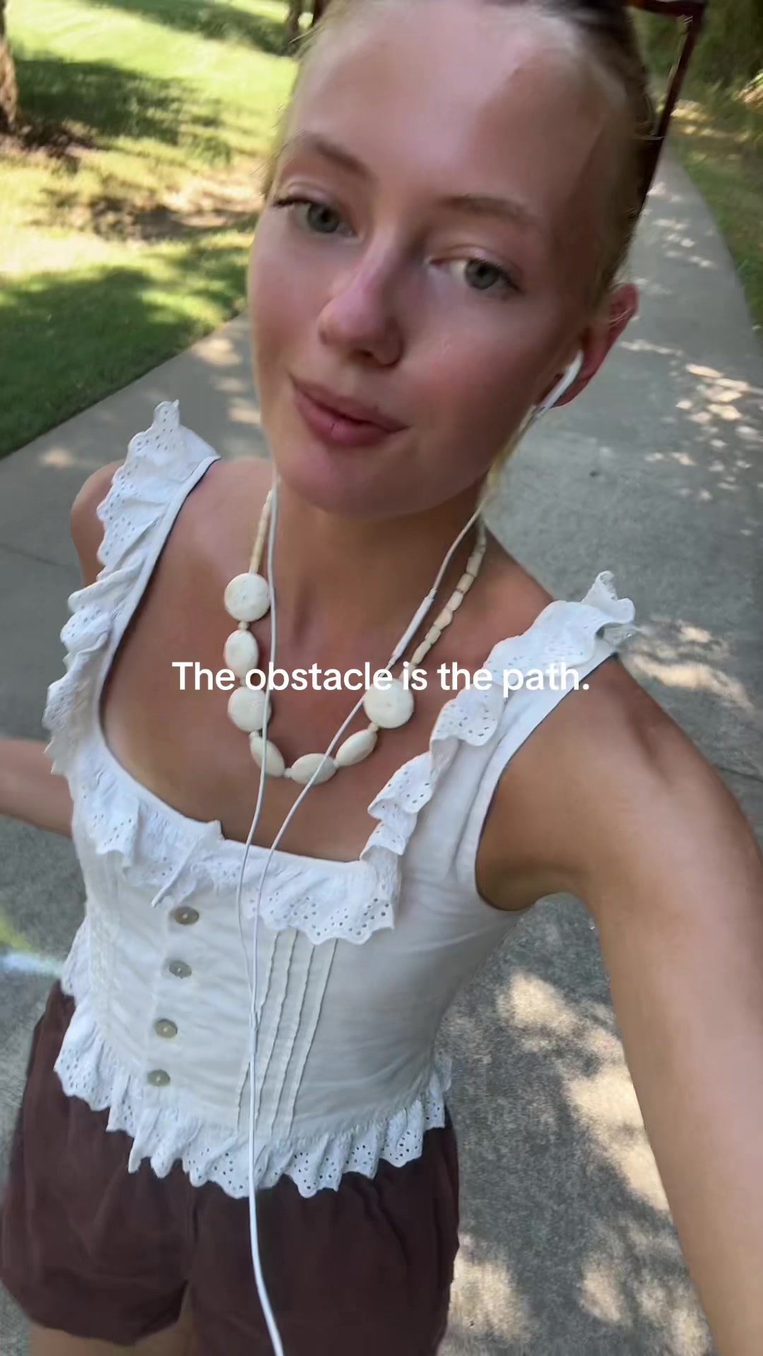 @thefangbarbie