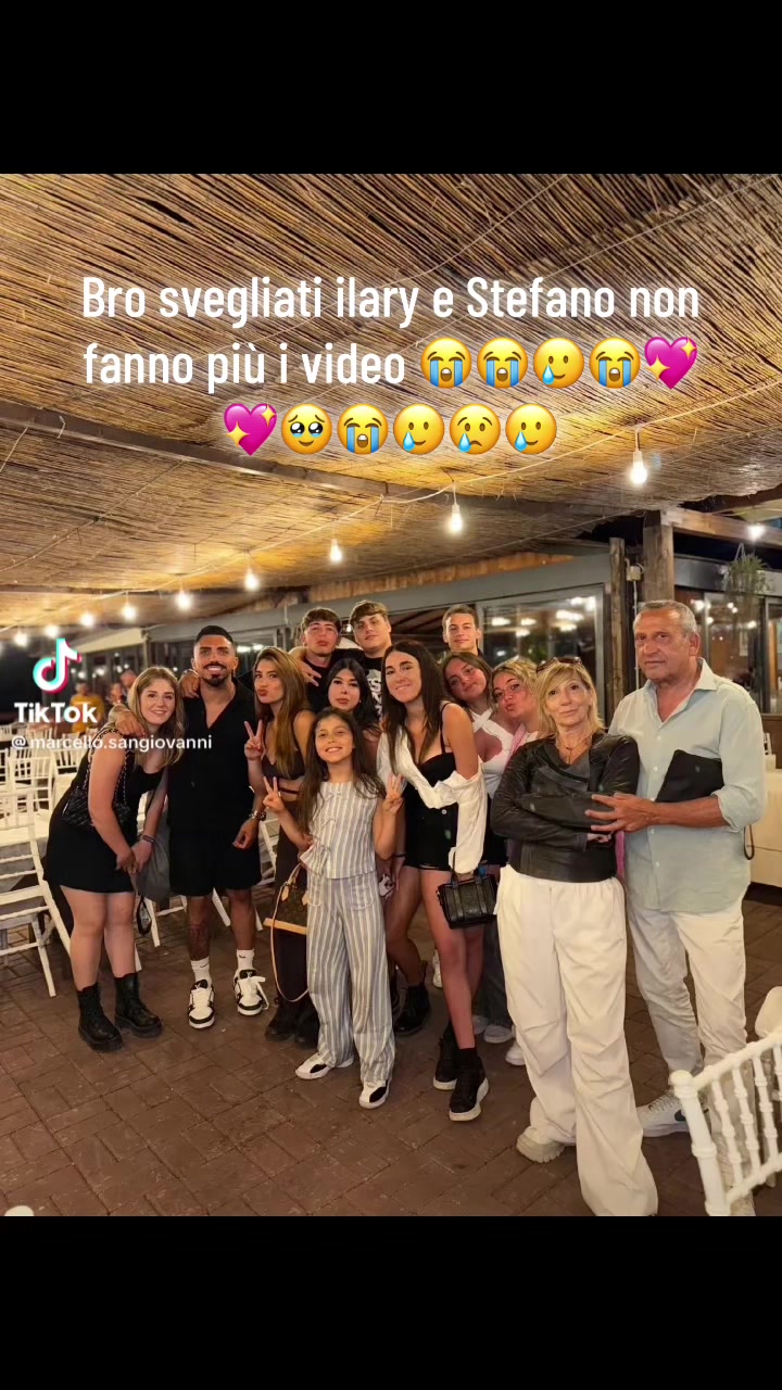 @Fan Lucreziaquaranta 🩷🩷🖤🖤
