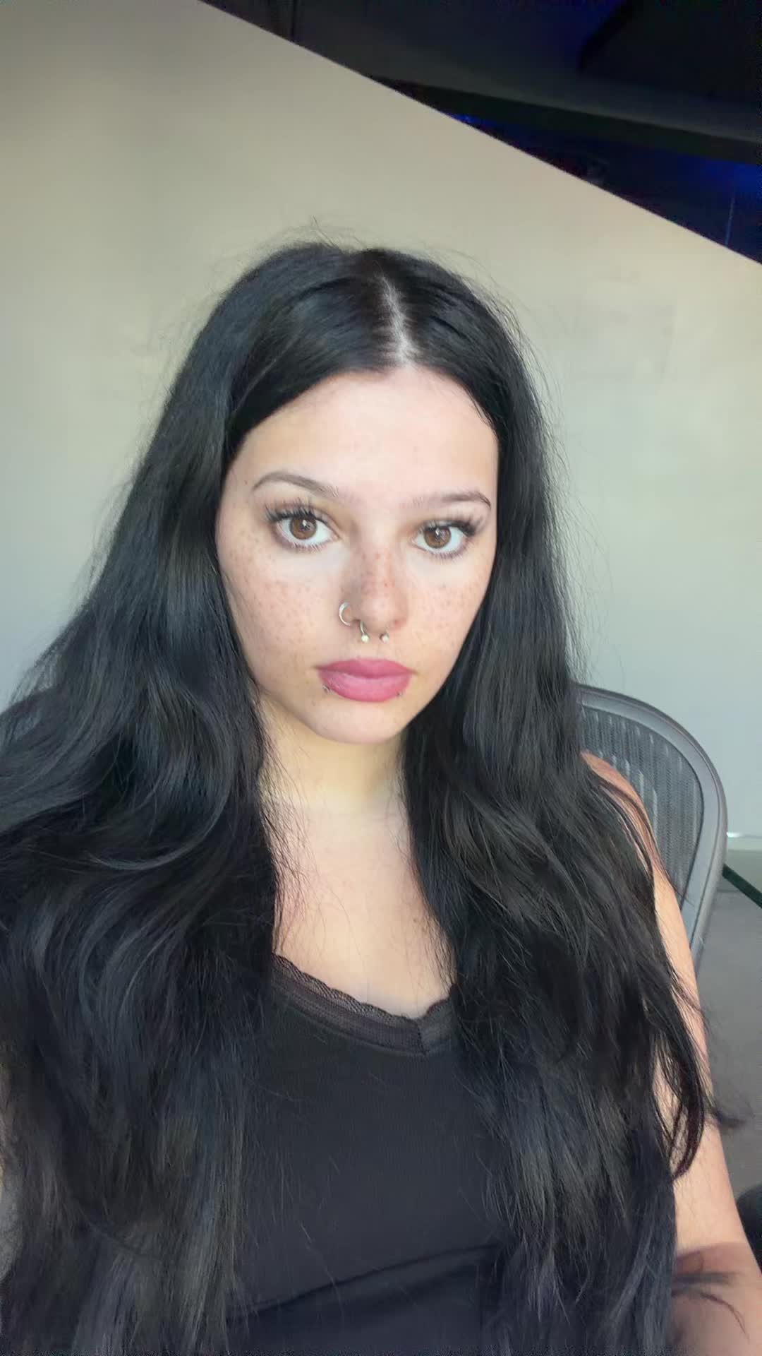@☺️