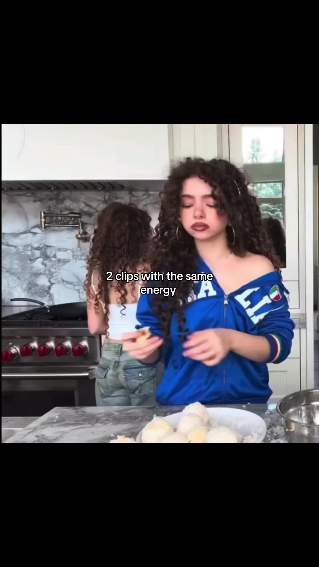 @𑣲 s