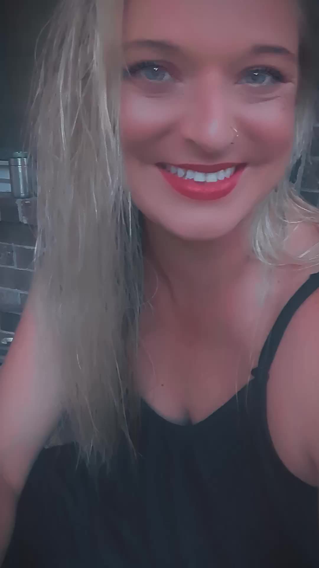 @MoMo
