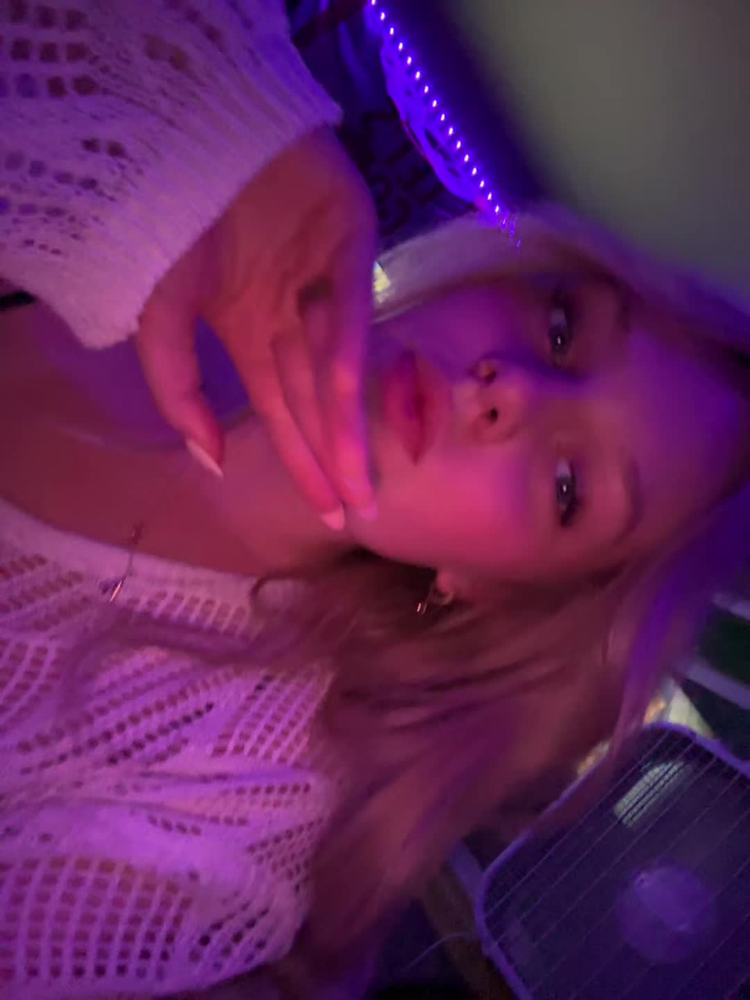 @abi ✨