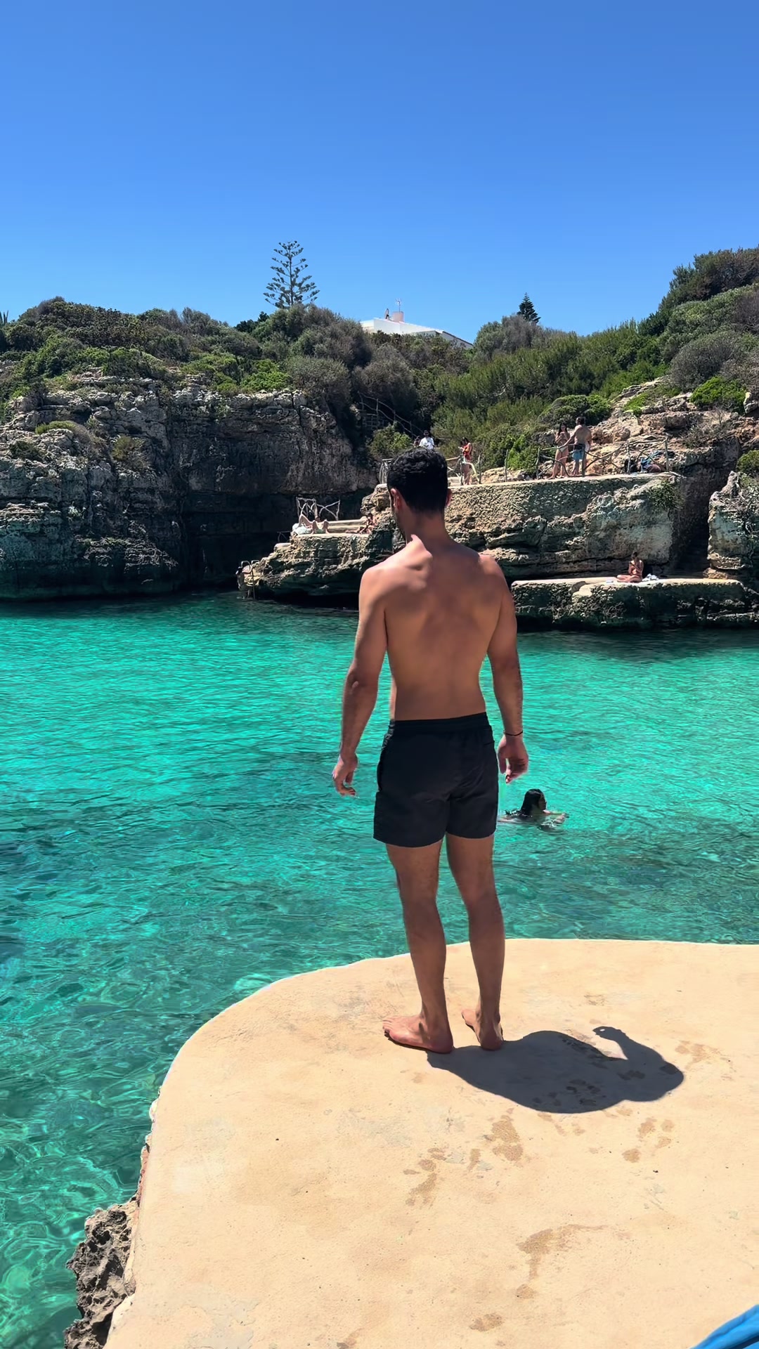 @Hugo
