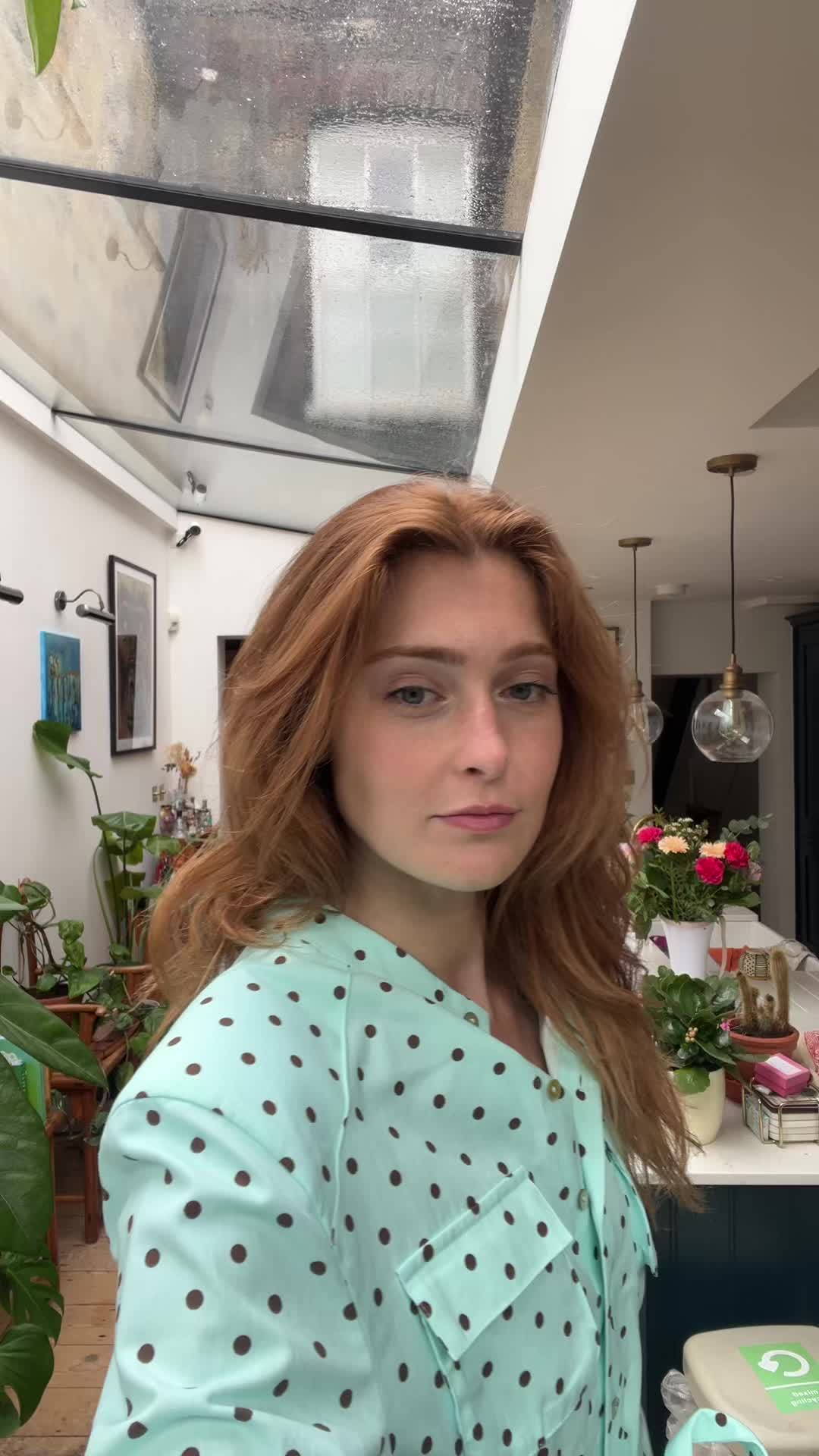 @laurethompson