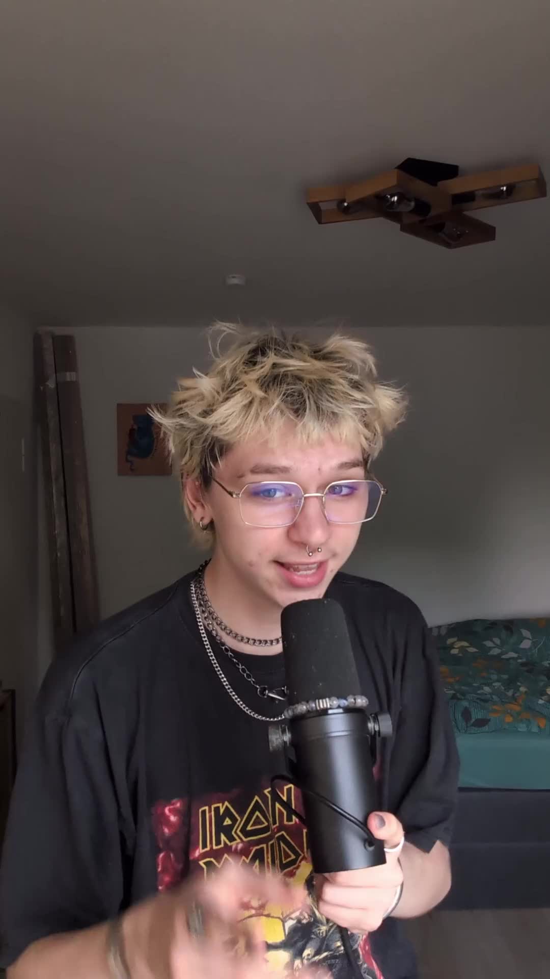 @BrokenBird
