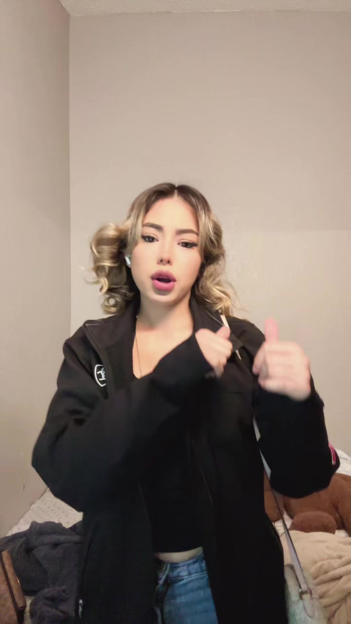@Valerie valle