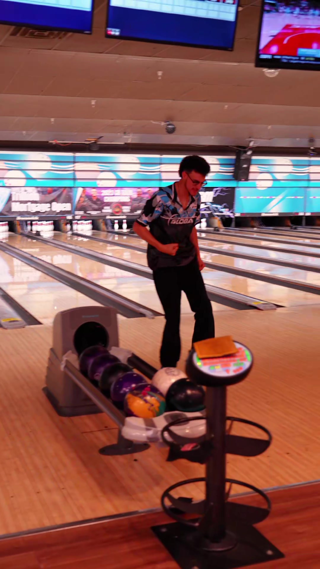 @championshipbowling