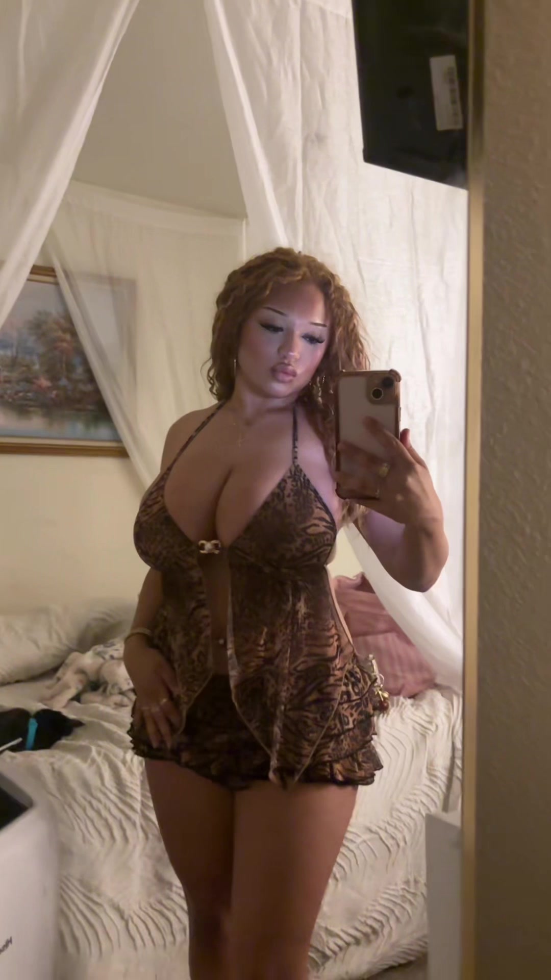 @Esmerai