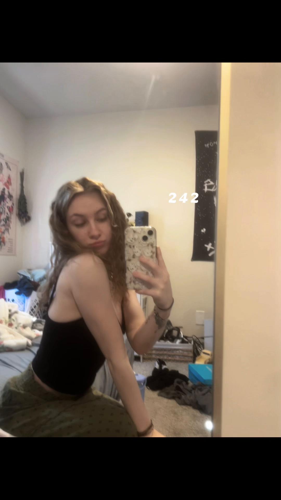 @IAMRLYHERE