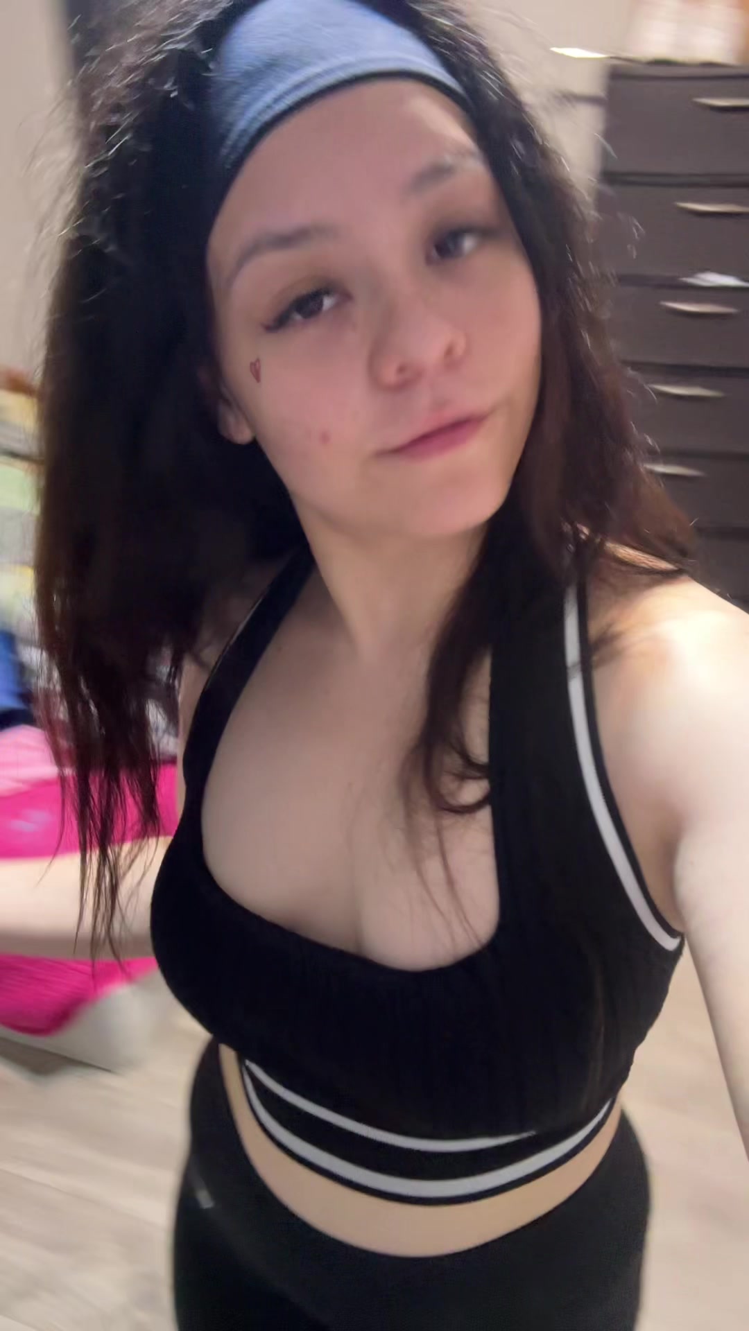 @𝐒𝐚𝐦 𝐬𝐡𝐢𝐚𝐤𝐢