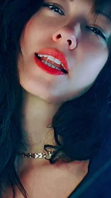 @𝔓𝔯𝔢𝔱𝔱𝔶𝔣𝔞𝔠𝔢 🥀