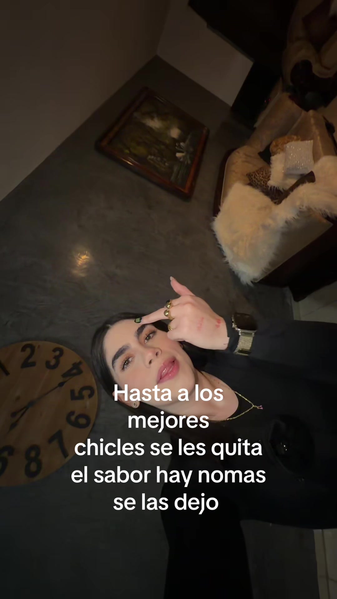 @V ✰ L E