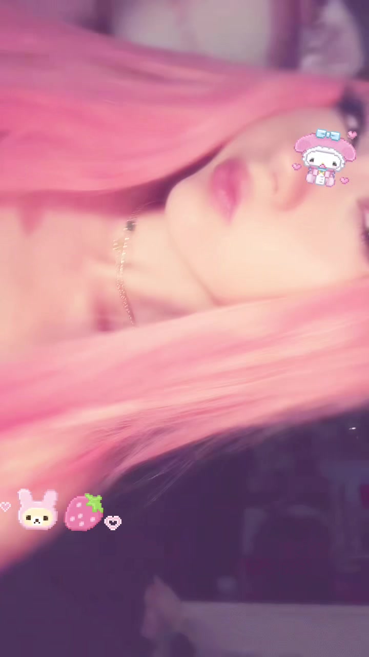 @Rosey🦄🪽🧁