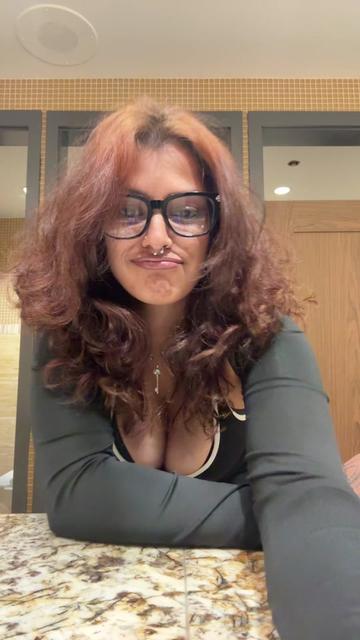 @Indya_gttb