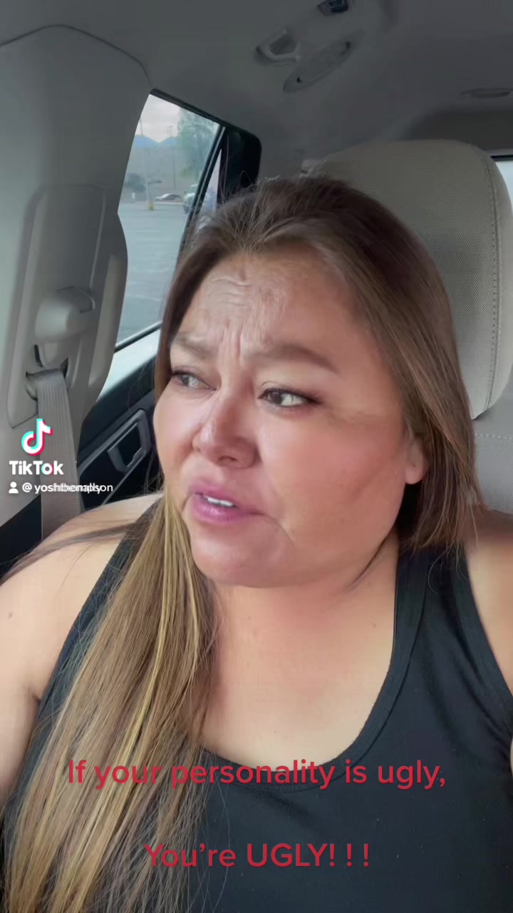 @yoshlittlewoman
