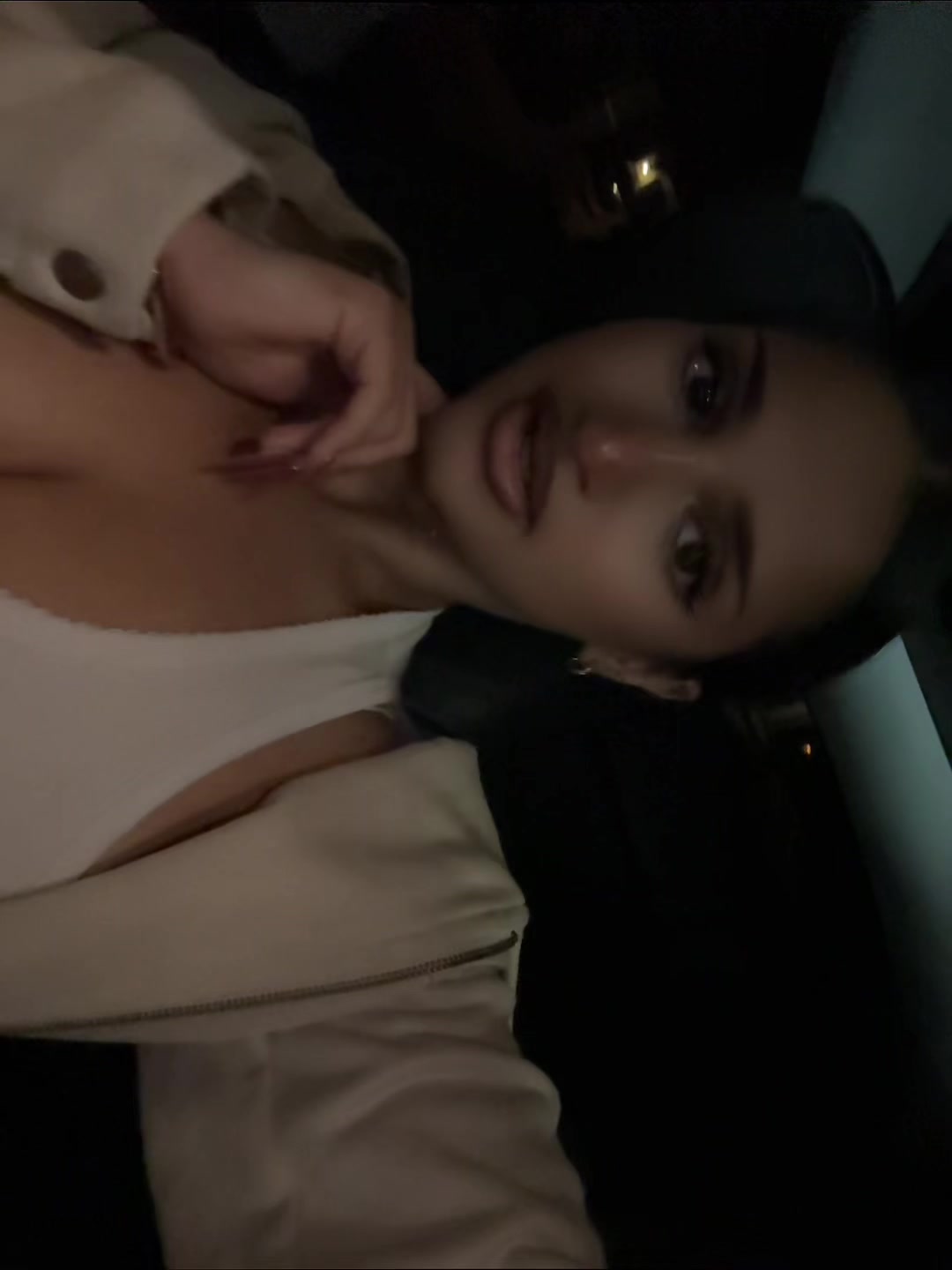 @Daybae