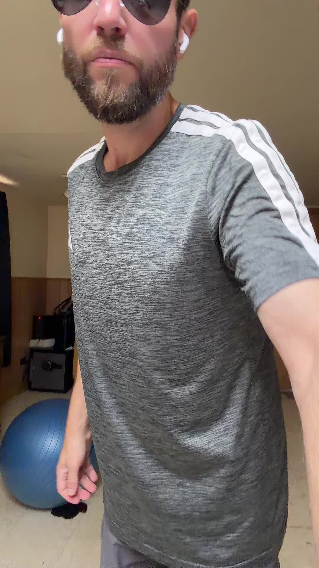 @elliotks