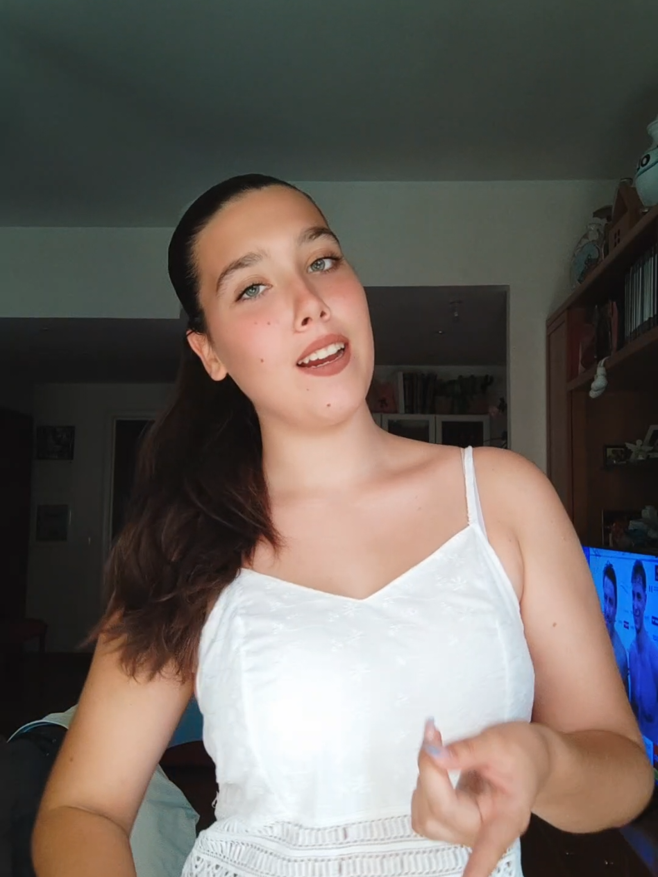 @_Sofia_