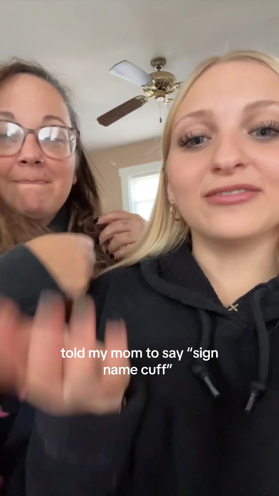 @lillycarns