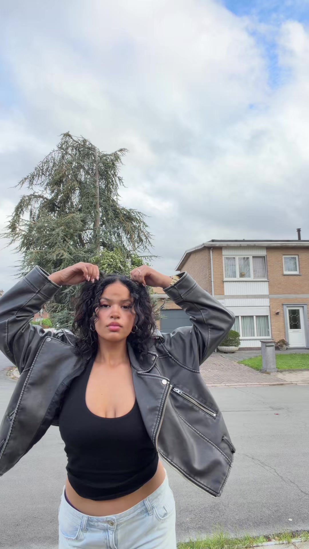 @Anyelina ❤️❤️🇧🇪🇨🇺