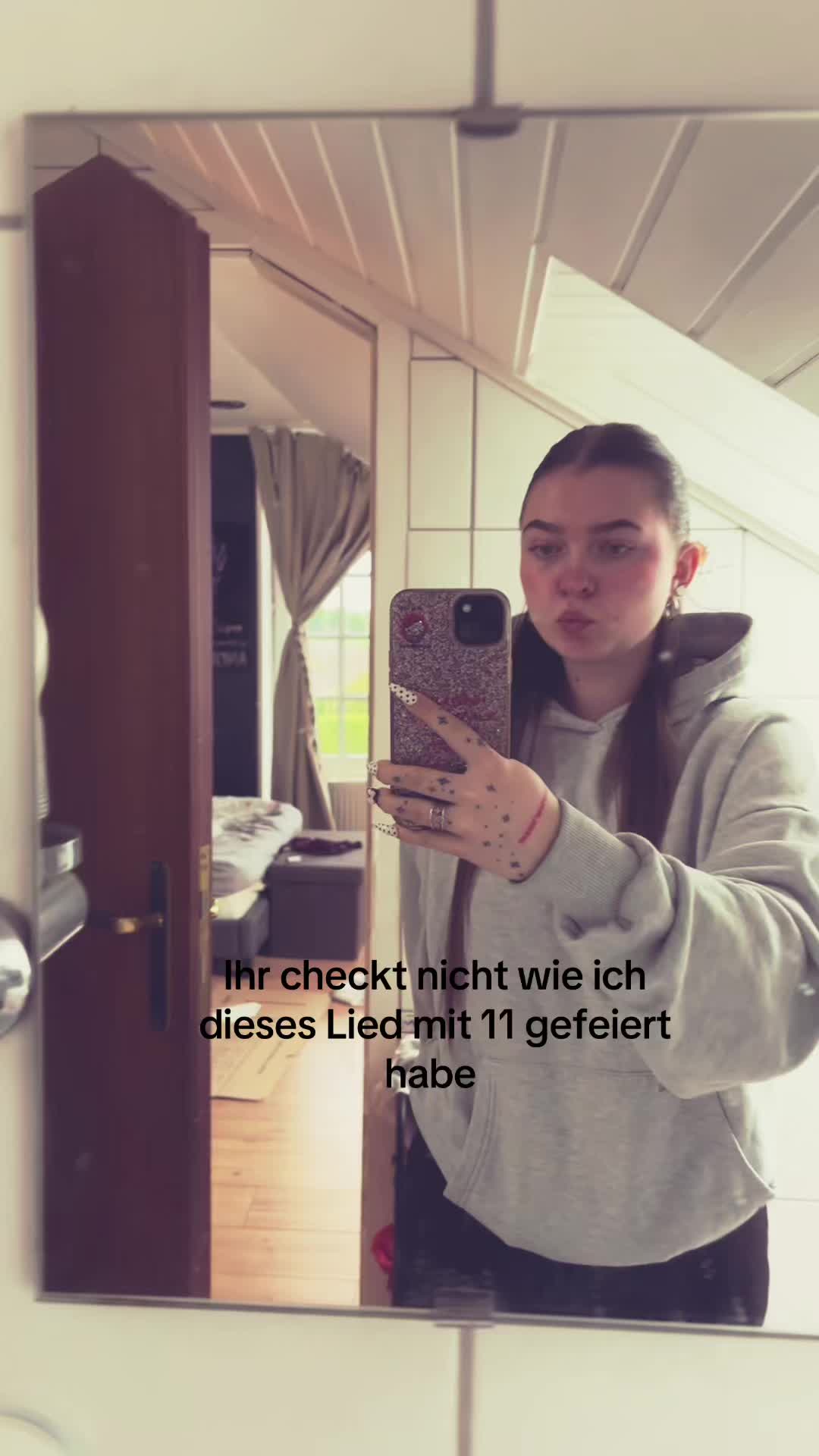 @Leni ๐๐