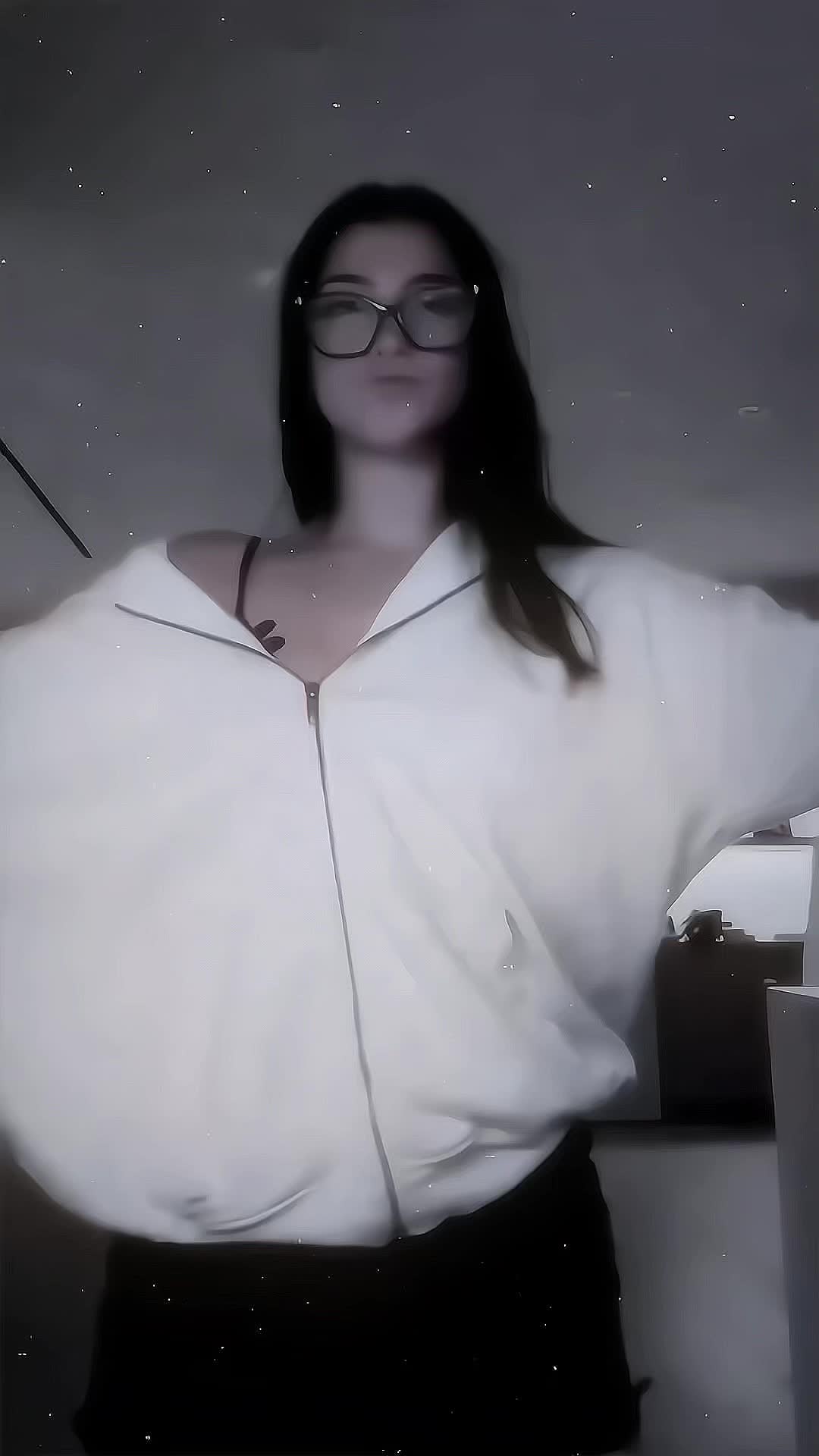 @elena
