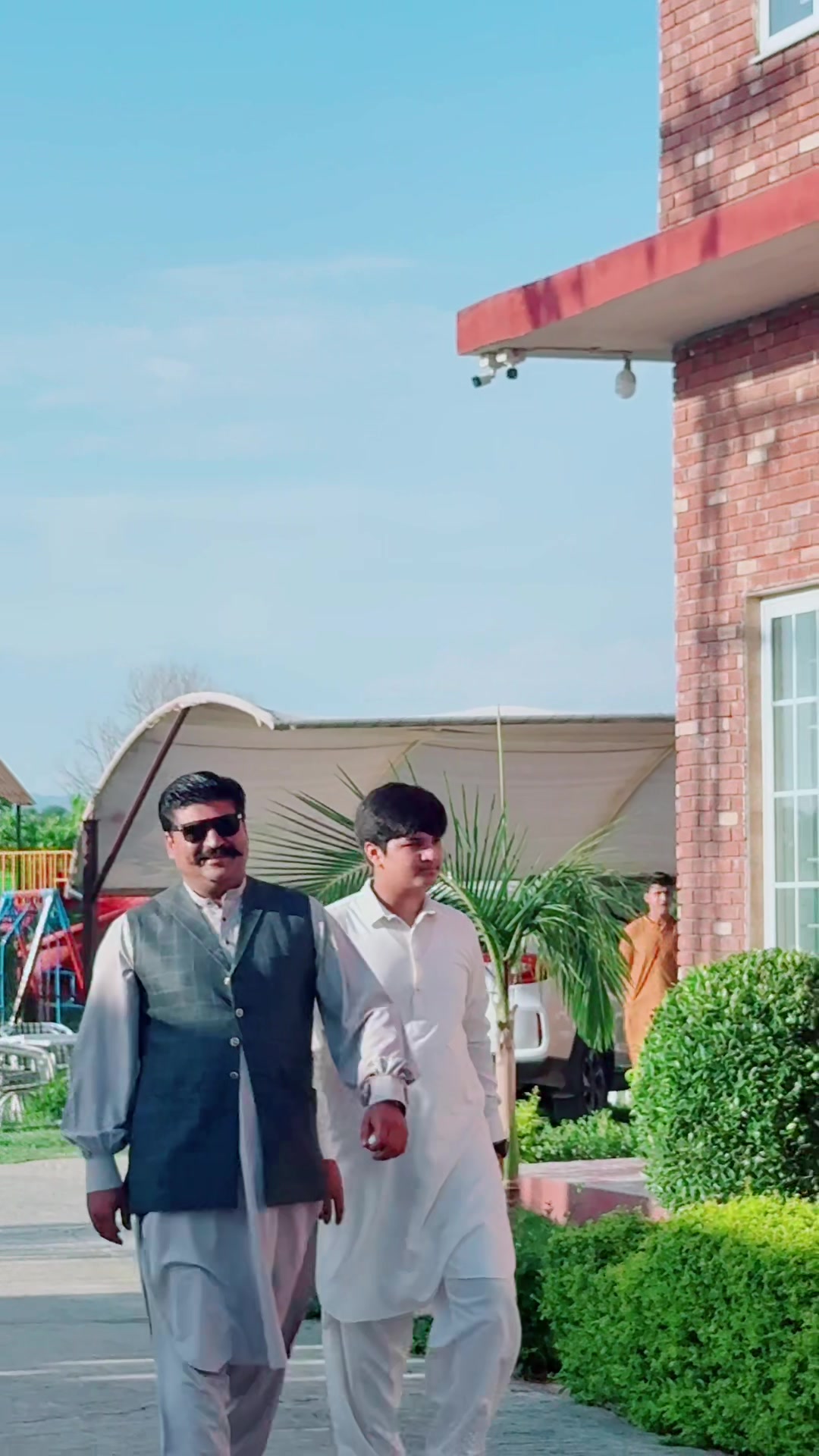 @Khawaja_Naveed_morshad