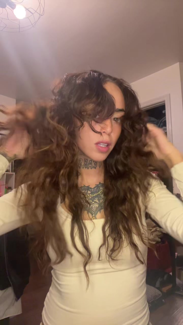 @tanyaanelese