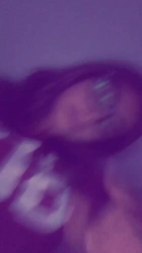 @𝐴𝑚𝑦_𝐸𝑚𝑢𝑐𝑐𝑖𝑎010