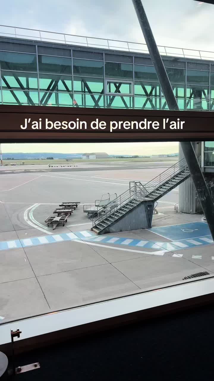 @Violette 🦋💜