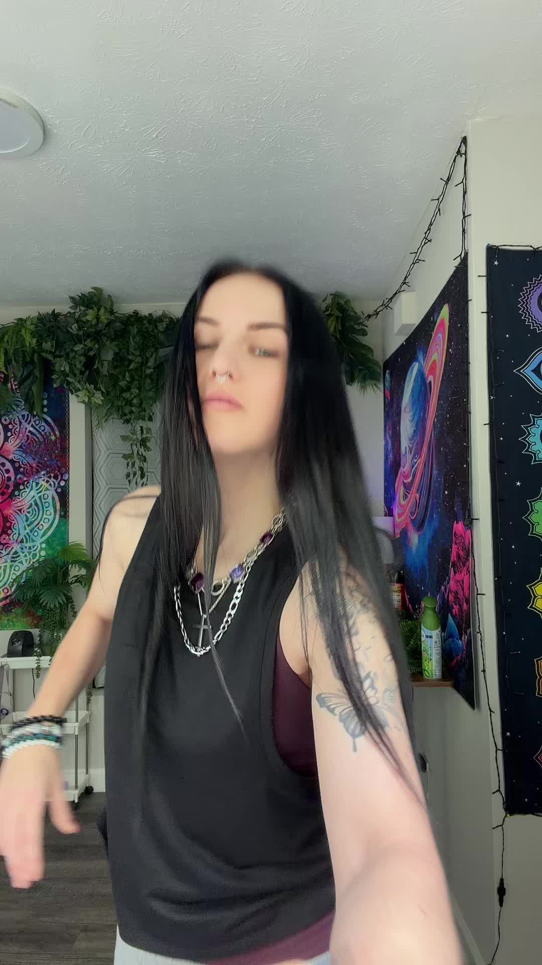@Lexi Vondrak🎶
