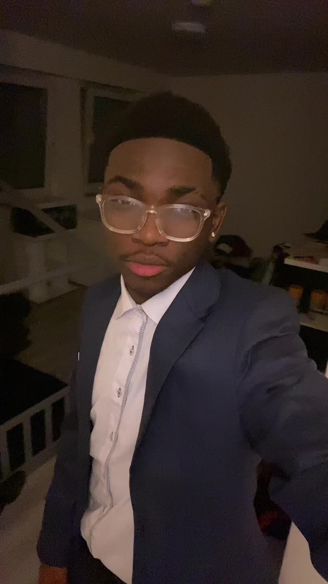 @𝑪𝑼𝑳𝑳𝑰𝑵𝑨𝑵_🇨🇩🥷🏿